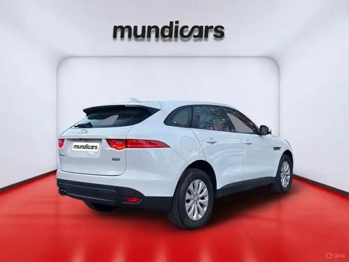 Jaguar F-Pace 2017, foto 3