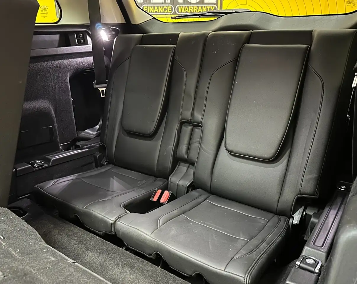 Land Rover Discovery Sport снимка Land Rover Discovery Sport