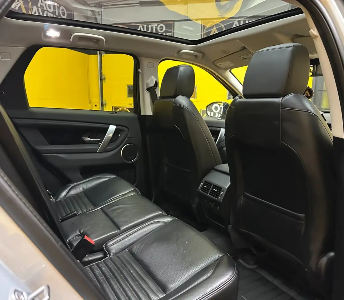 Land Rover Discovery Sport снимка Land Rover Discovery Sport