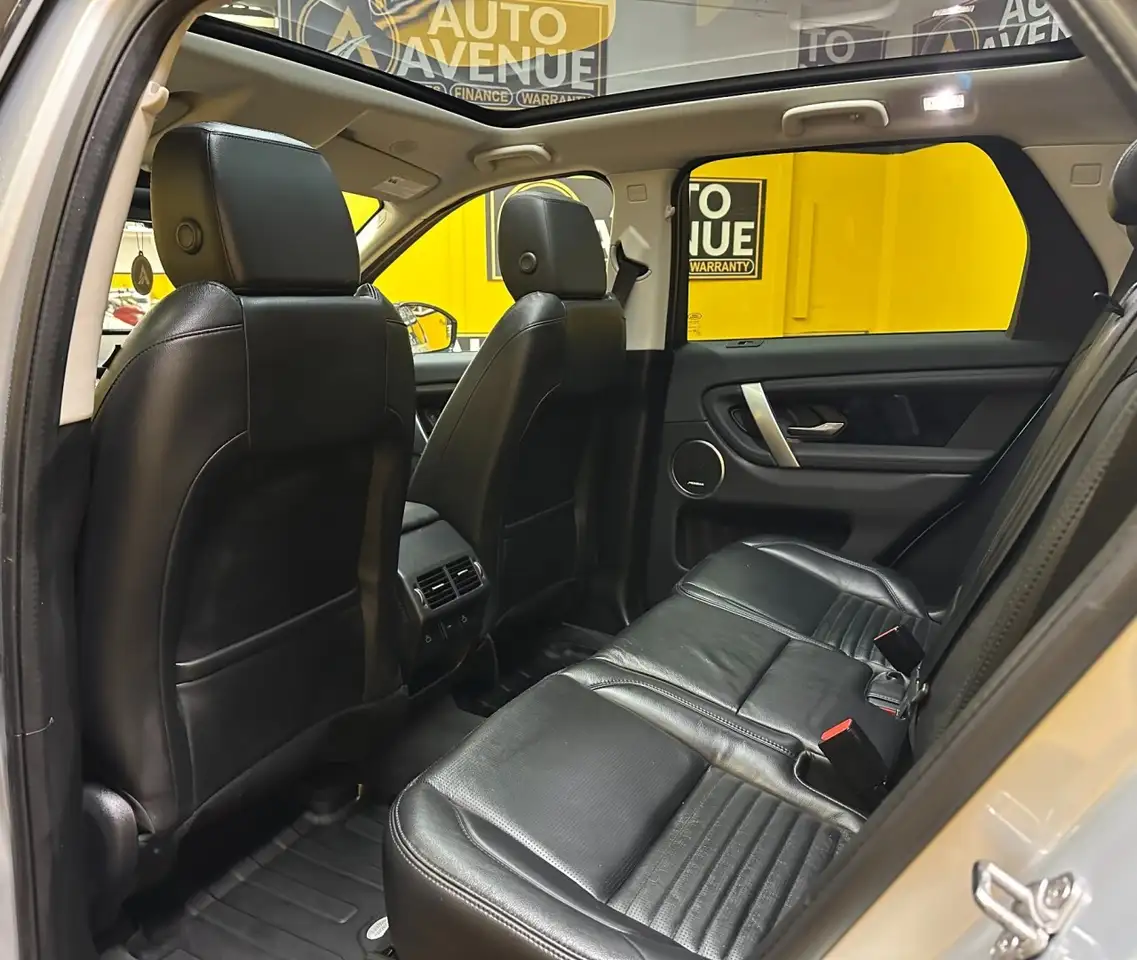 Land Rover Discovery Sport снимка Land Rover Discovery Sport