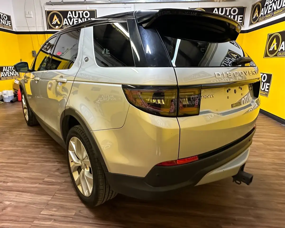 Land Rover Discovery Sport снимка Land Rover Discovery Sport