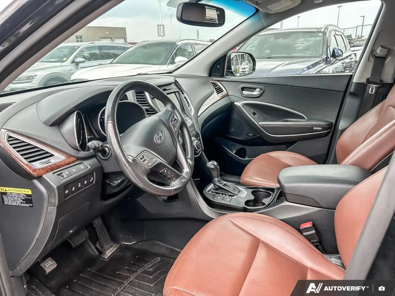 Hyundai SANTA FE photo Hyundai SANTA FE