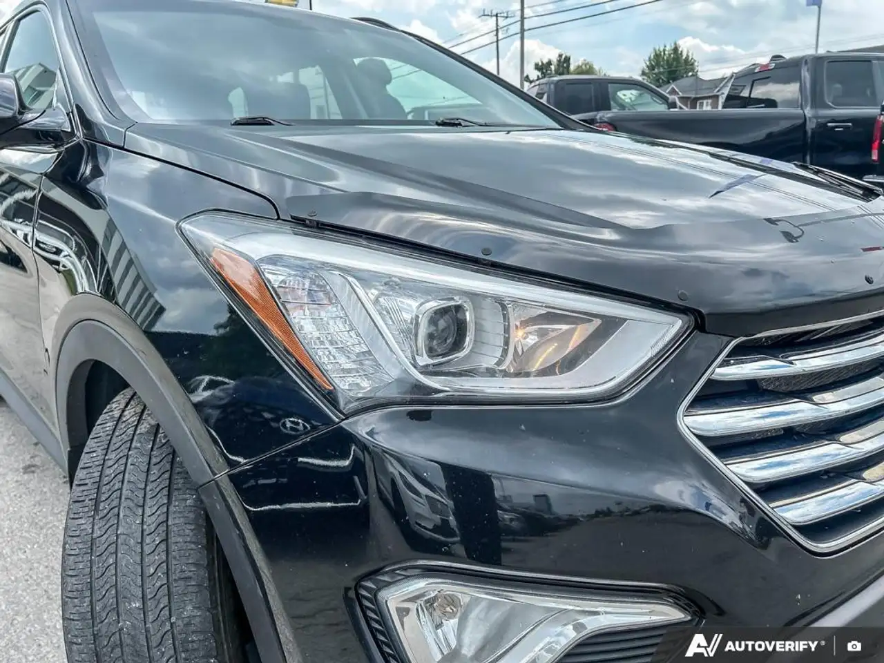Hyundai SANTA FE photo Hyundai SANTA FE