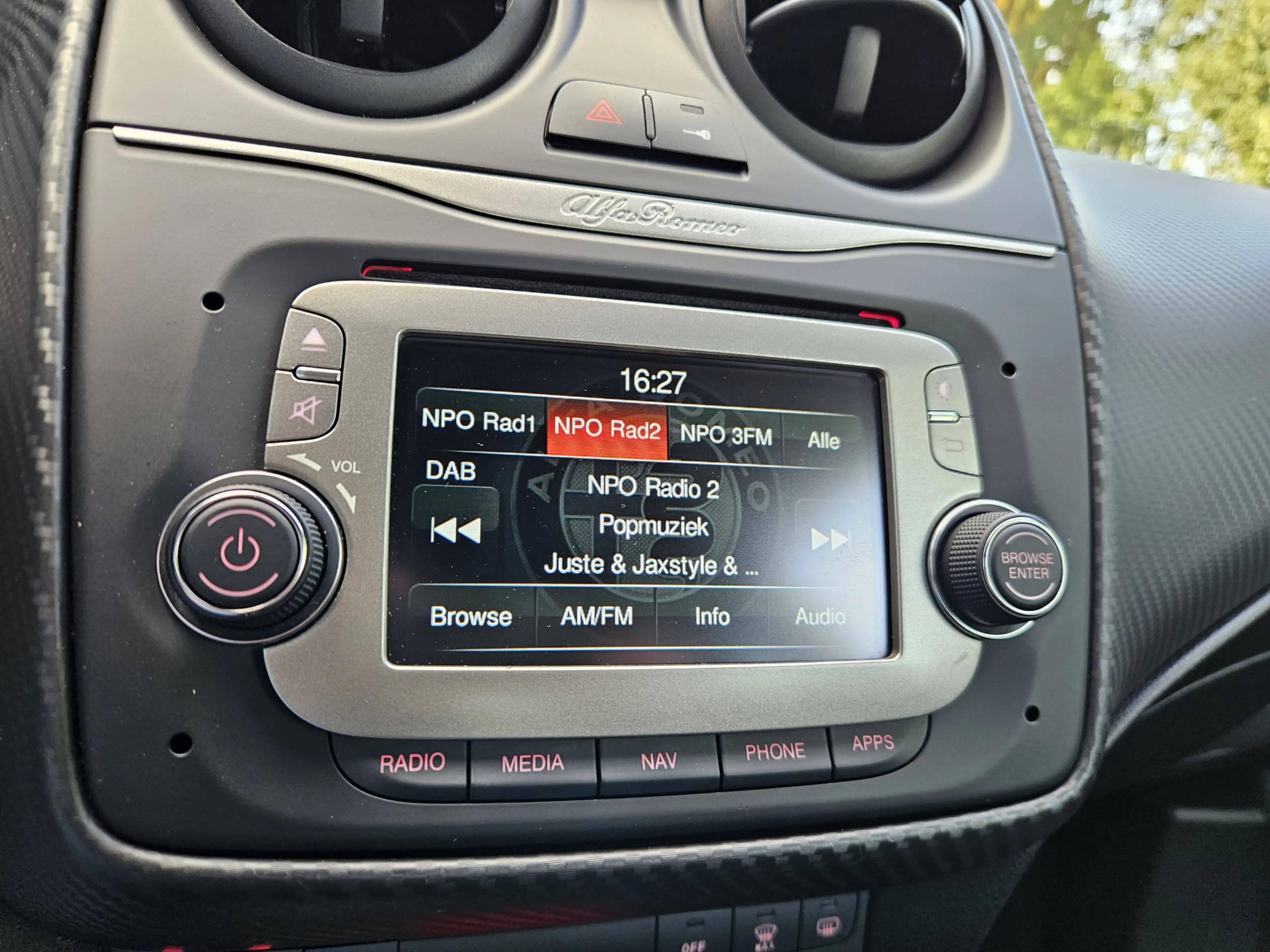 Alfa Romeo MiTo 0.9 TwinAir Turbo / Dealer Onderhouden! — photo 13