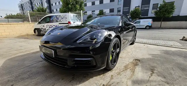 Porsche Panamera 4 E-Hybrid Sport Turismo
