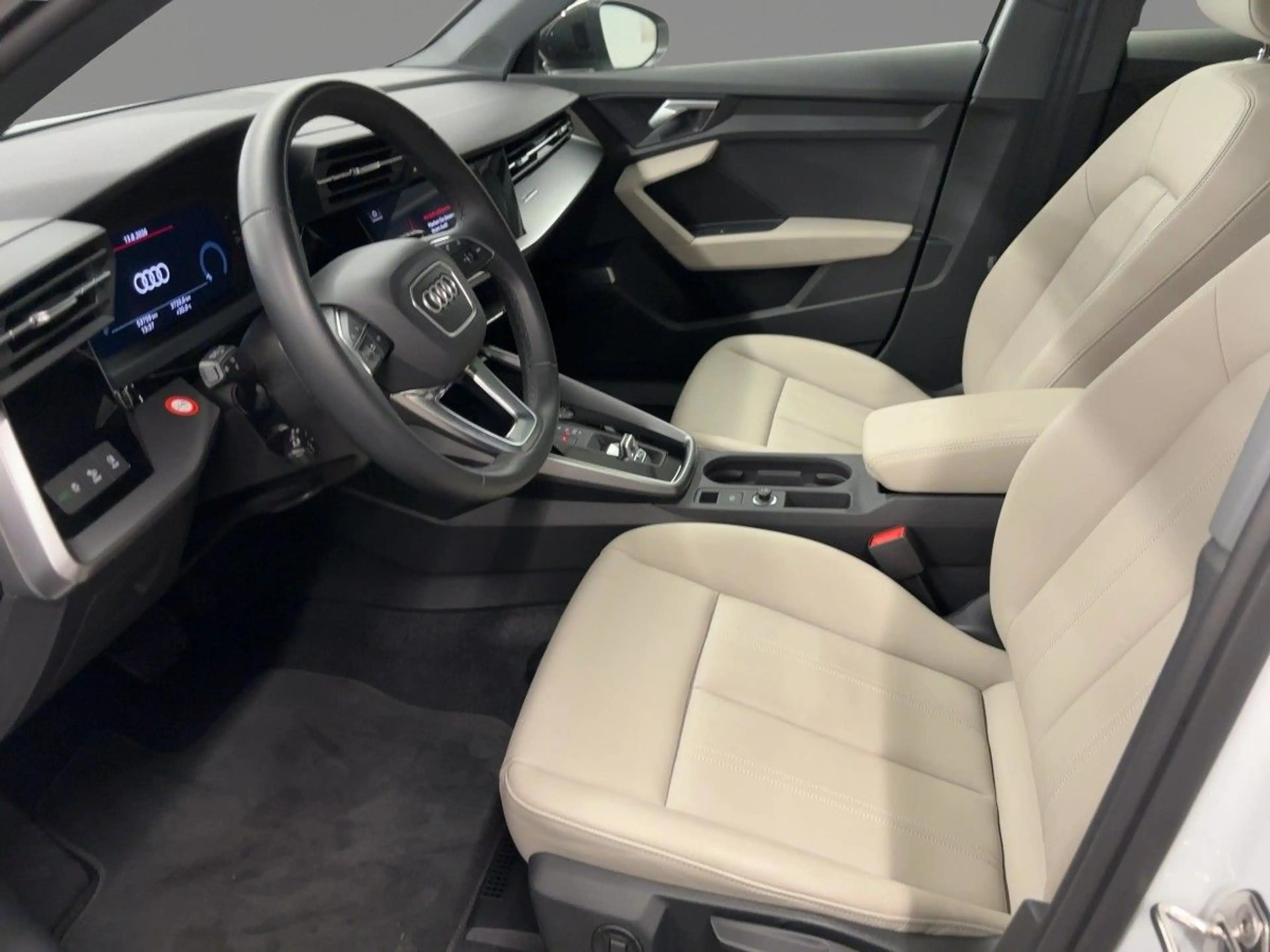 Audi A3 30 TFSI S tr. LED NAVI PANO B&O — photo 10