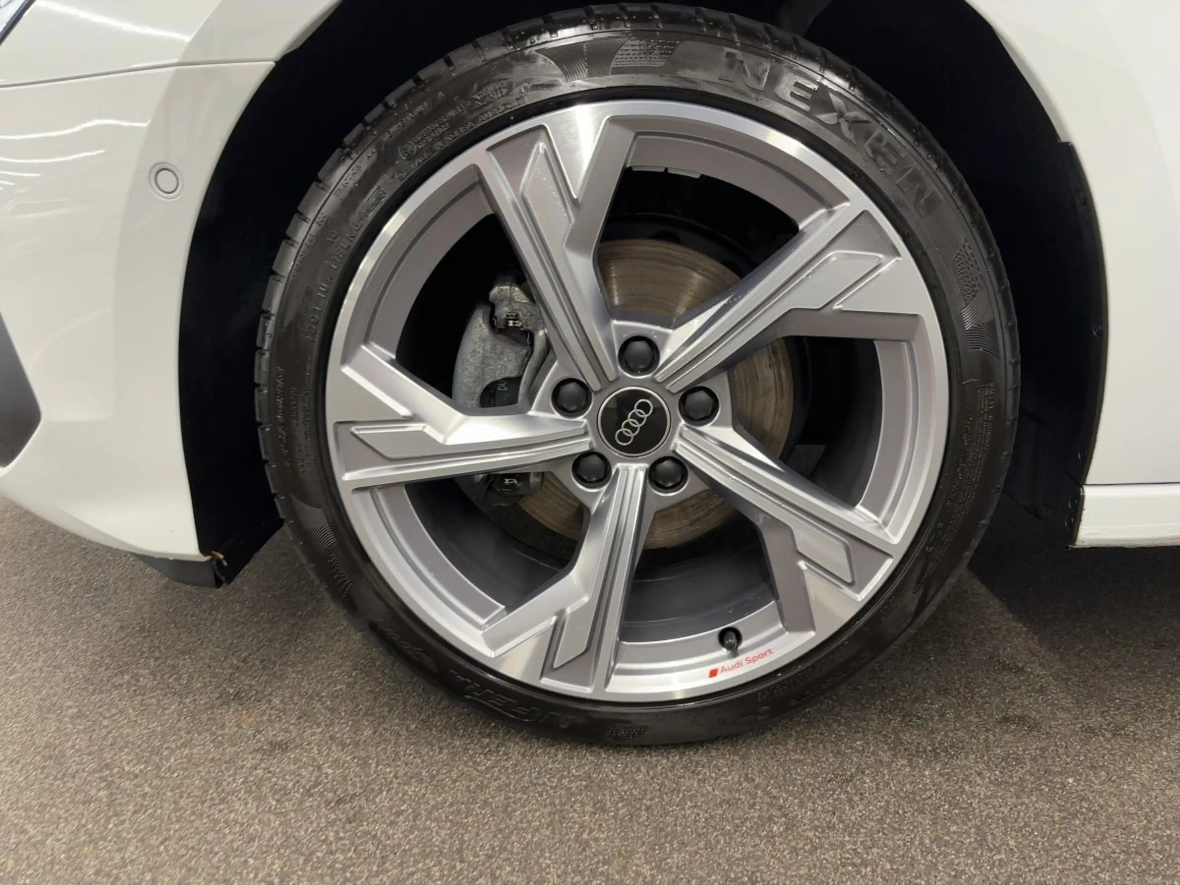 Audi A3 30 TFSI S tr. LED NAVI PANO B&O — photo 15