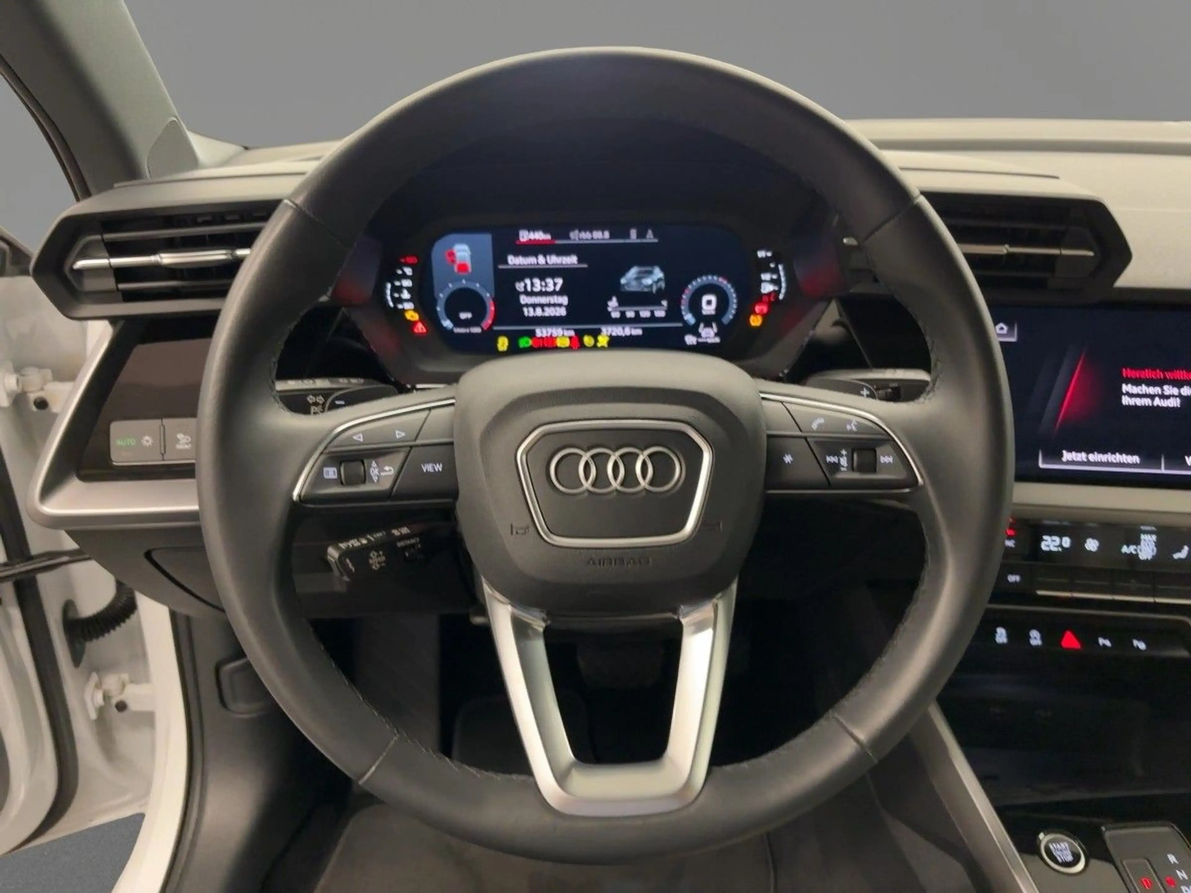 Audi A3 30 TFSI S tr. LED NAVI PANO B&O — photo 13