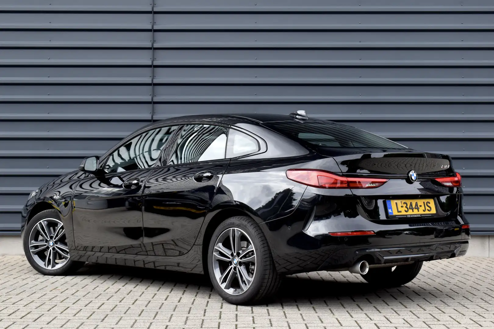 BMW 218 2 Serie Gran Coupé 218i High Executive Sport Line Negro - 2
