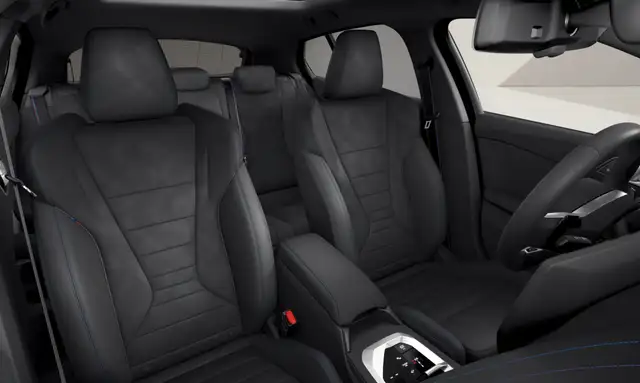 BMW 1 Series view 4