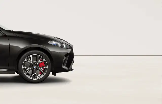 BMW 1 Series view 9