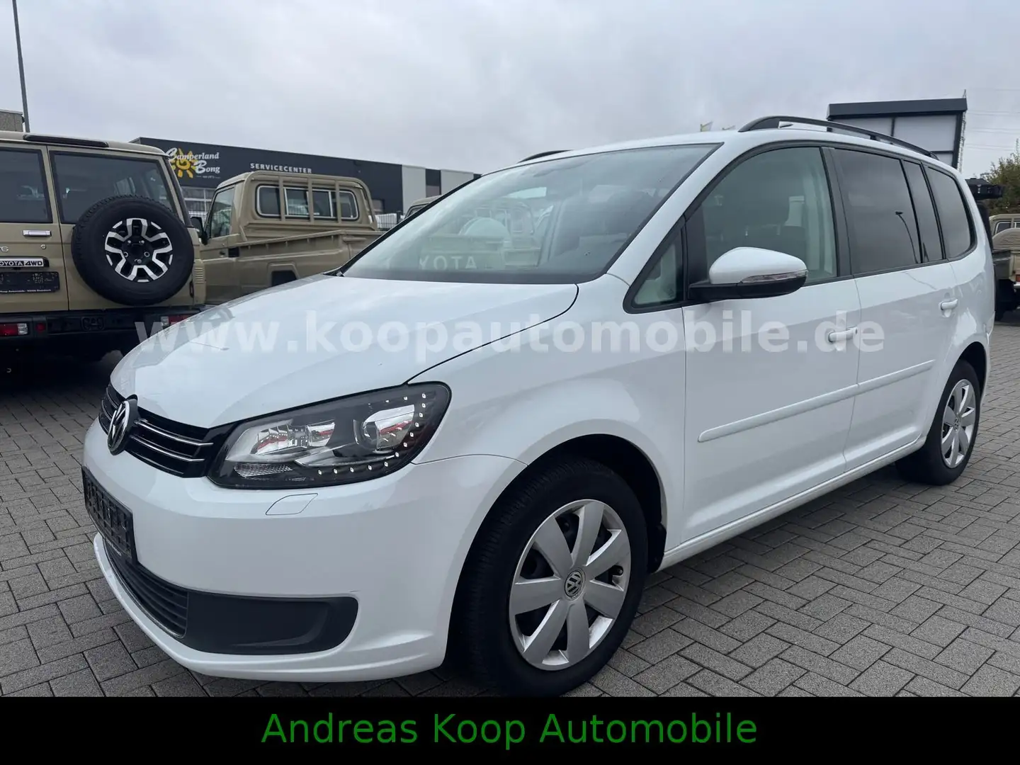 Volkswagen Touran 1,6TDI Comfortline DSG NAVI PDC Xenon 1Hd Weiß - 1