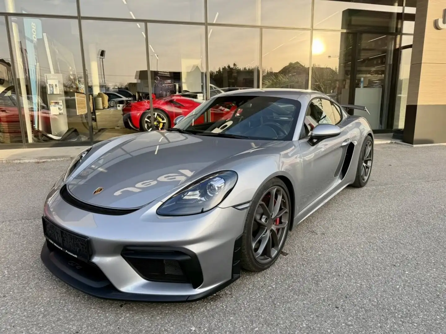 Porsche Cayman 718 Cayman GT4 Grau - 1