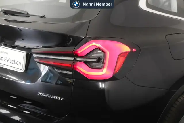 BMW X3 view 5