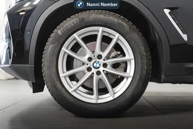 BMW X3 view 6
