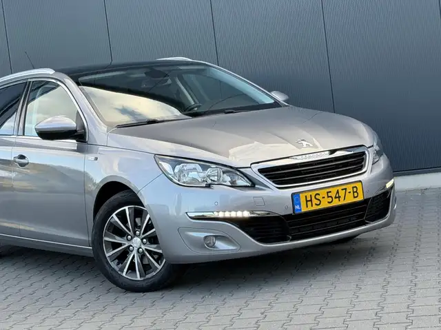 Peugeot 308 view 13