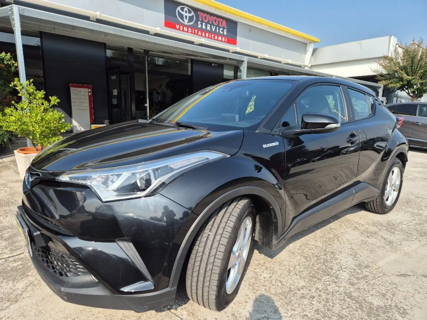 Toyota C-HR 1.8 Hybrid E-CVT Active UNICO PROPRIETARIO Nero - 1