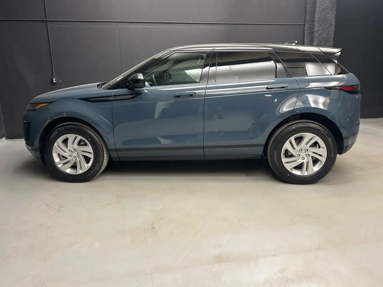 Land Rover Range Rover Evoque снимка Land Rover Range Rover Evoque