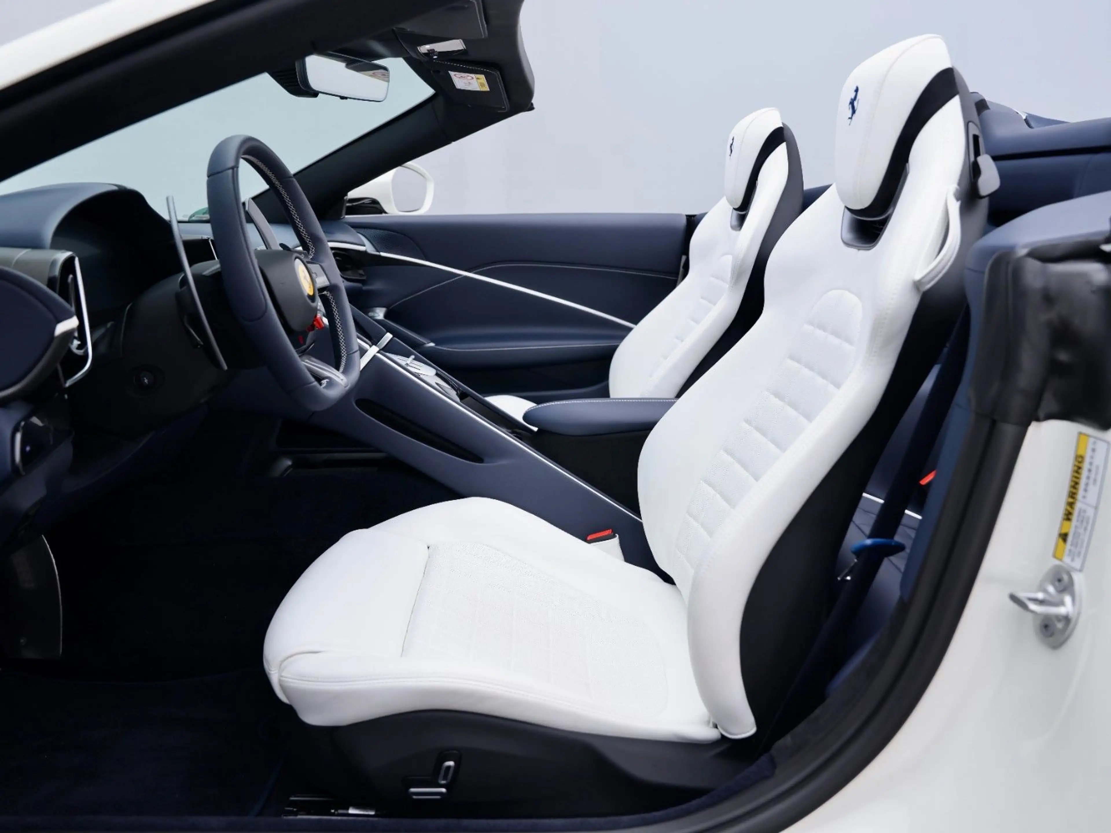 Ferrari Roma Spider ***Ferrari Frankfurt*** — photo 11
