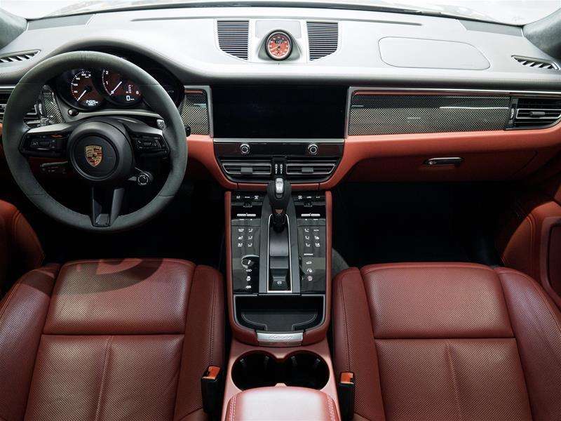 2023 Porsche Macan GTS thumb 25