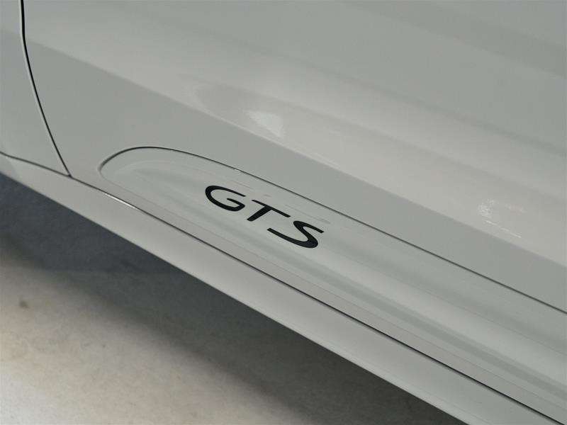 2023 Porsche Macan GTS thumb 12