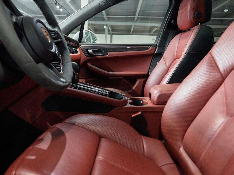 2023 Porsche Macan GTS thumb 19