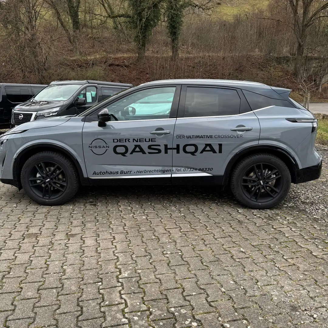 Nissan Qashqai Tekna+ 1.3 DIG-T MHEV Massagesitze 116 kW (158 ... Grijs - 2