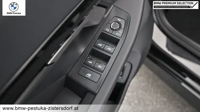 BMW 5 Series view 8