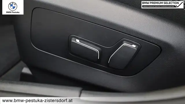 BMW 5 Series view 11
