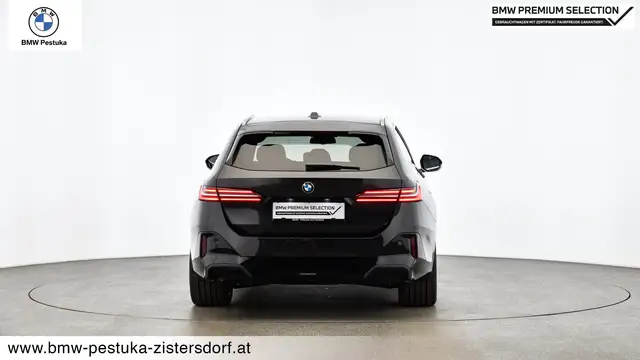 BMW 5 Series view 5