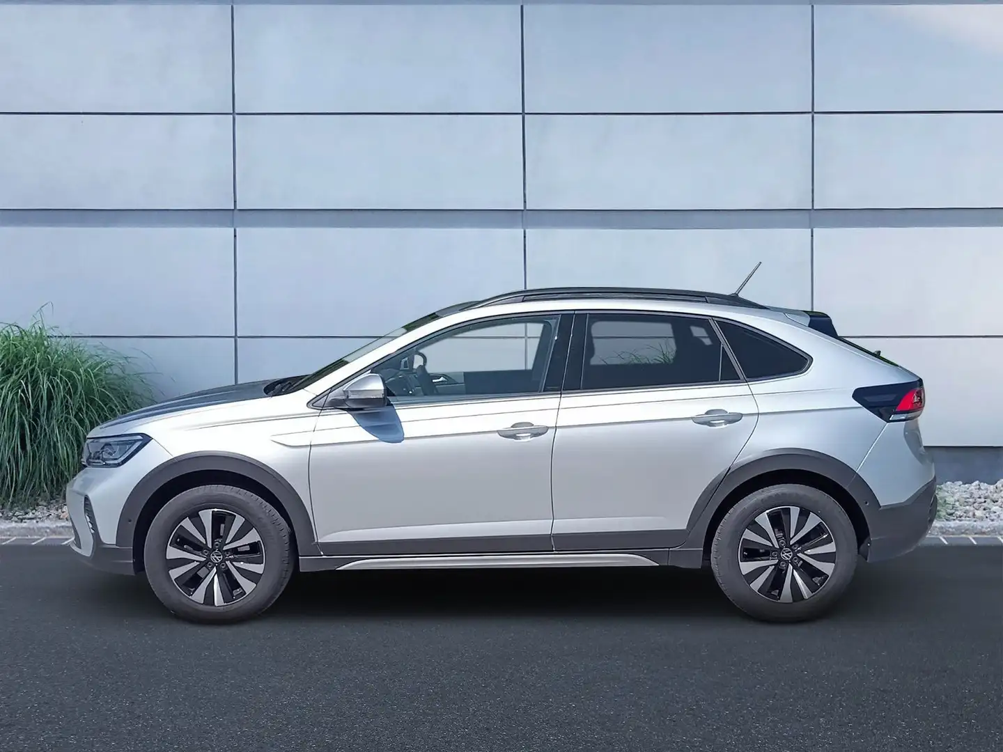 Volkswagen Taigo Life 1.0 TSI DSG, ACC, Rear View.. Silber - 2