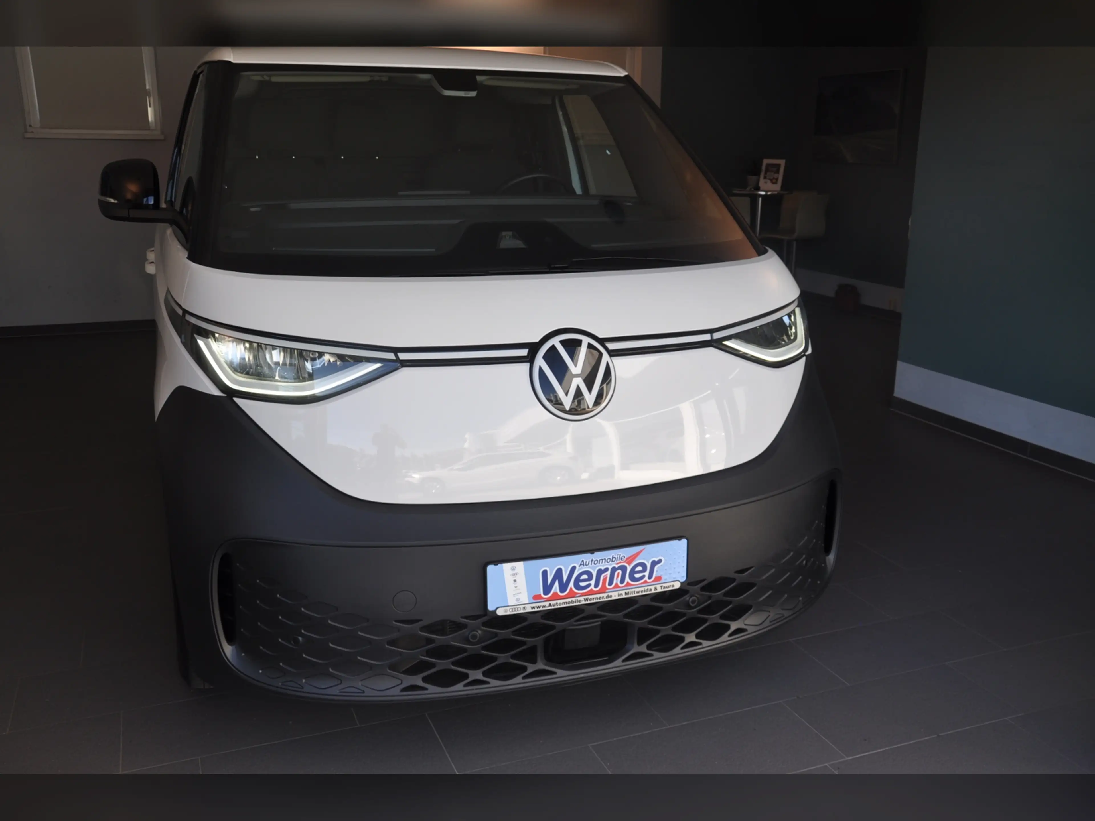 Volkswagen ID. Buzz Cargo 77kWh AHK NaviPro ACC — photo 9