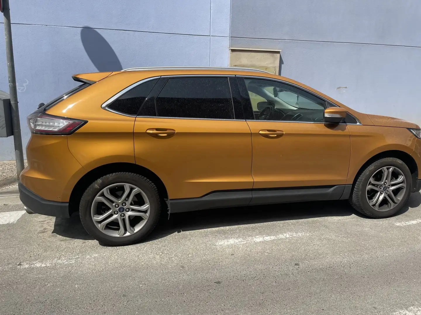 Ford Edge 2.0TDCi Titanium 4x4 180 - 2