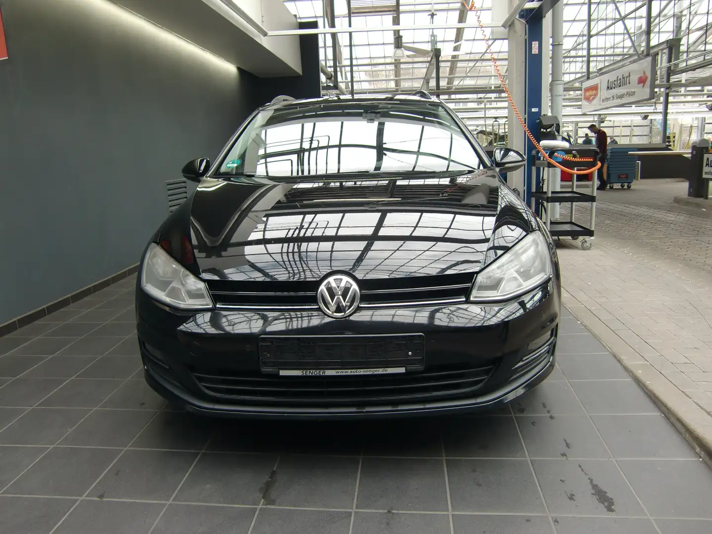 Volkswagen Golf Variant 1.6 TDI BlueMotion Technology Comfortline Black - 2