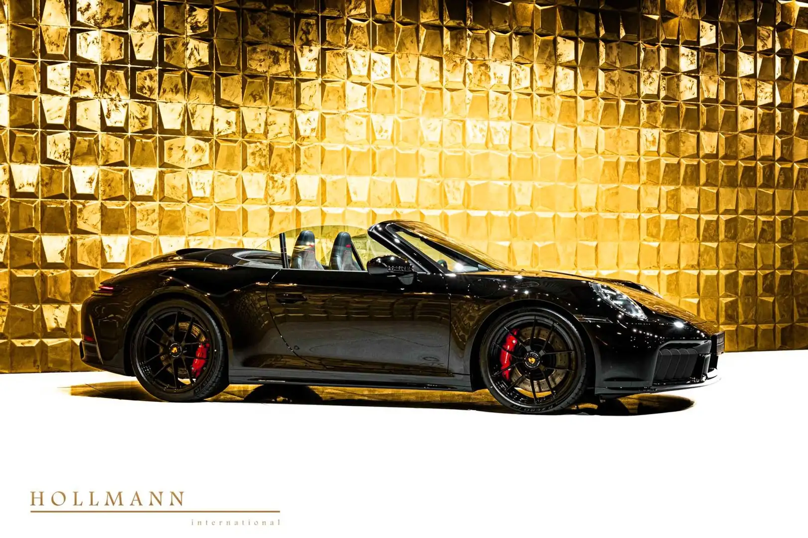 Porsche 992 911 CARRERA GTS CARBRIOLET +FACELIFT+ Schwarz - 2