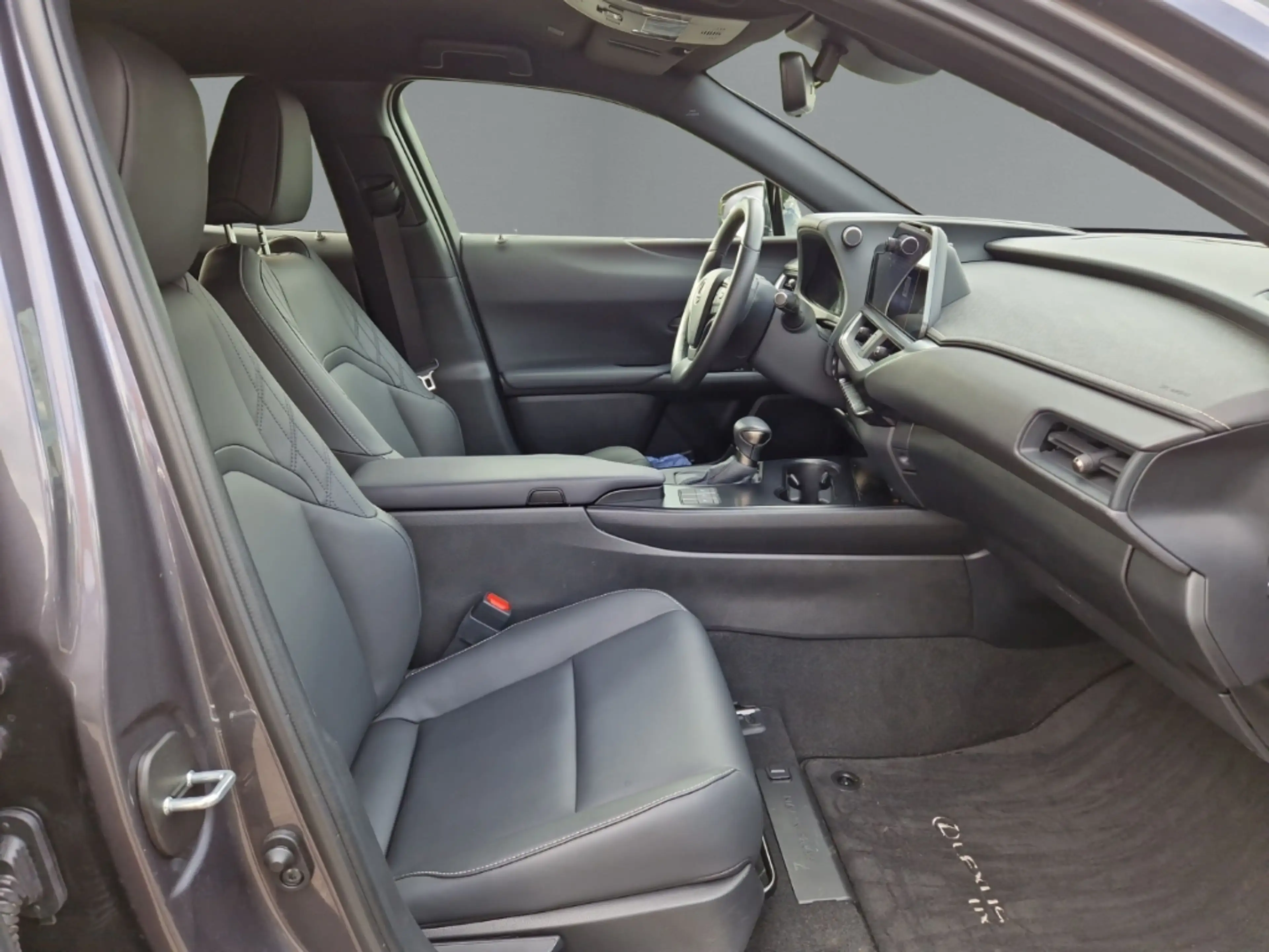 Lexus UX 250h Navi LED Dyn. Kurvenlicht ACC Apple CarPlay Androi — photo 12
