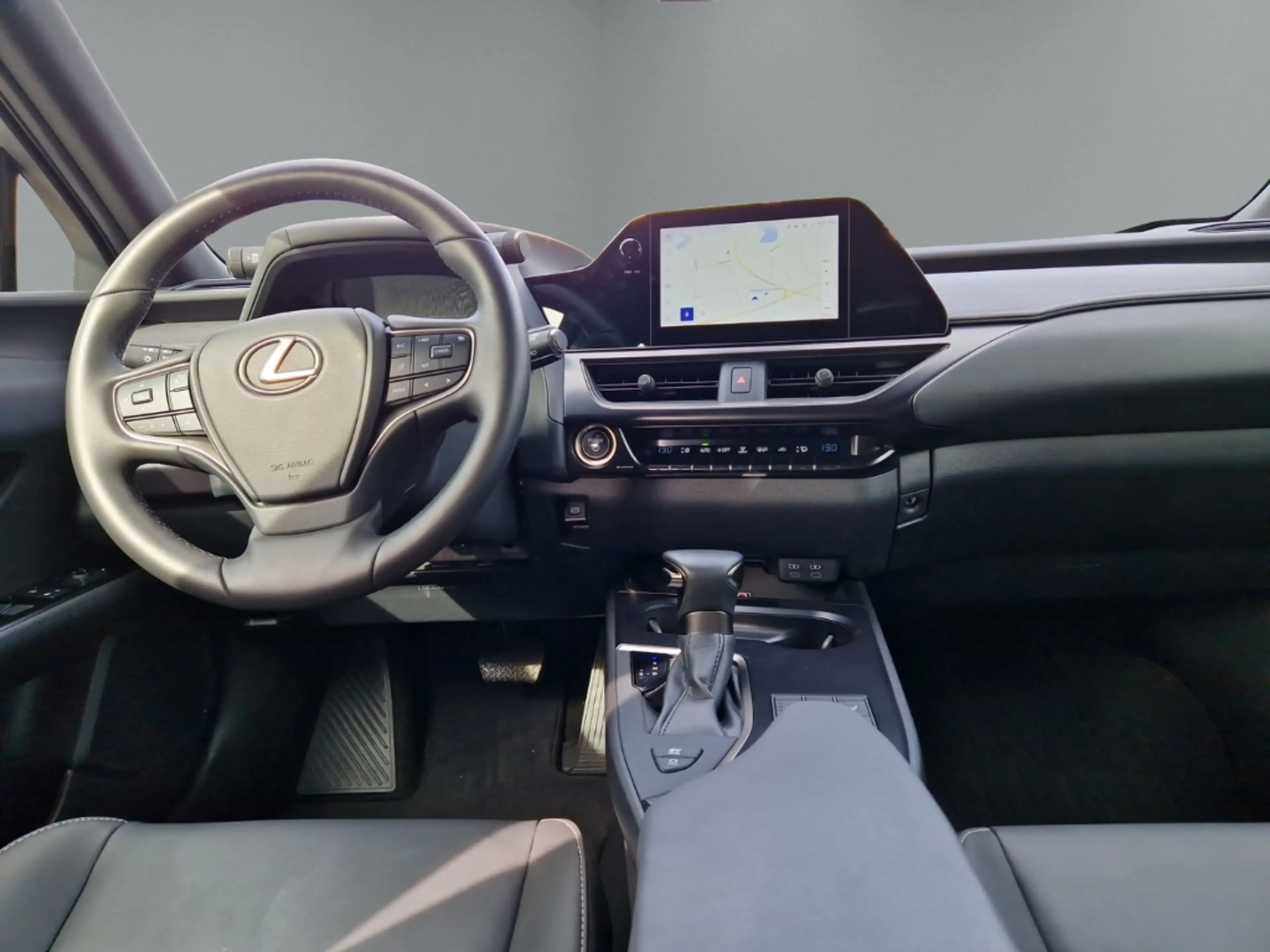 Lexus UX 250h Navi LED Dyn. Kurvenlicht ACC Apple CarPlay Androi — photo 13