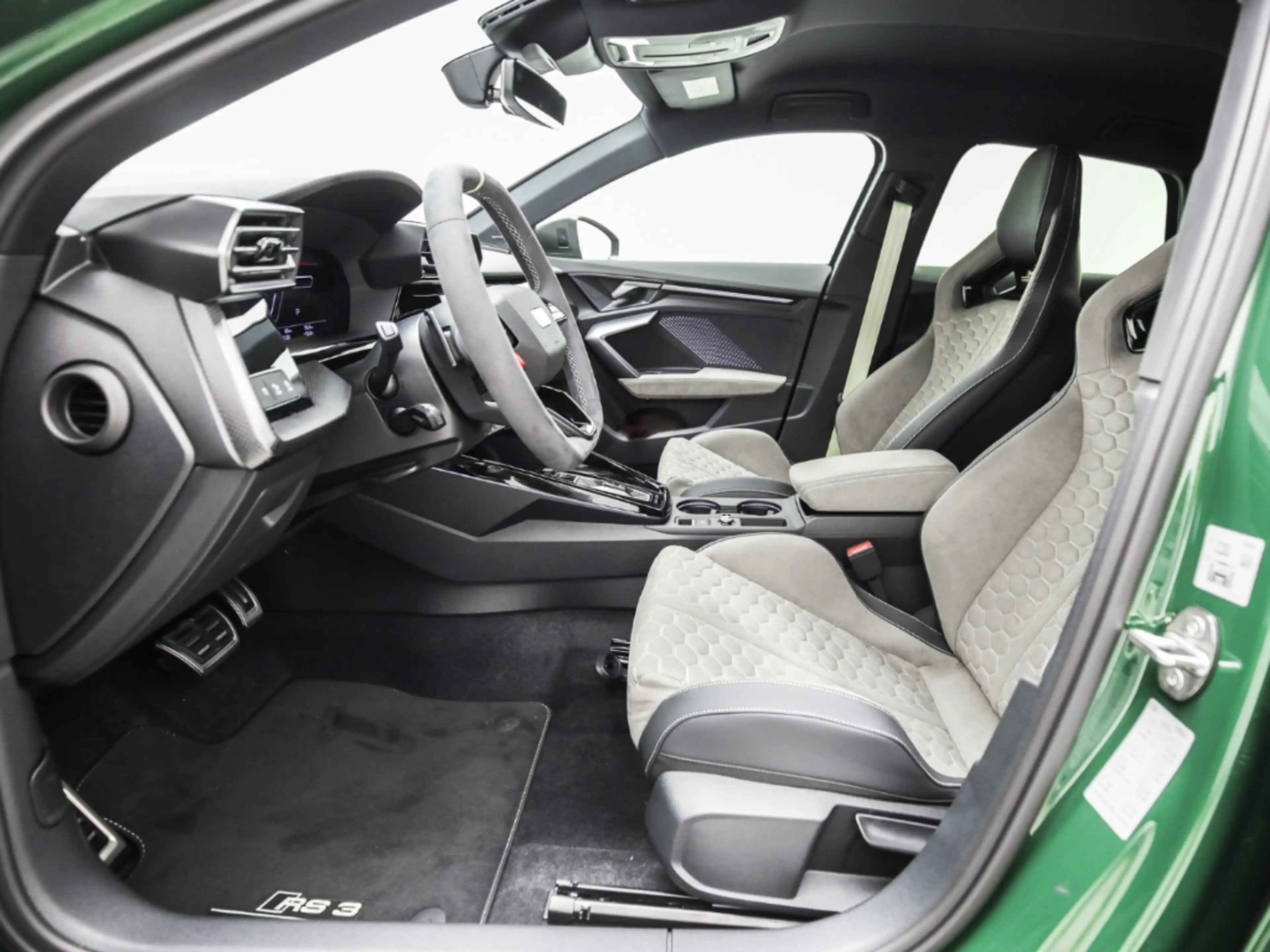 Audi RS3 TFSI Sportback competition limited grün — photo 6
