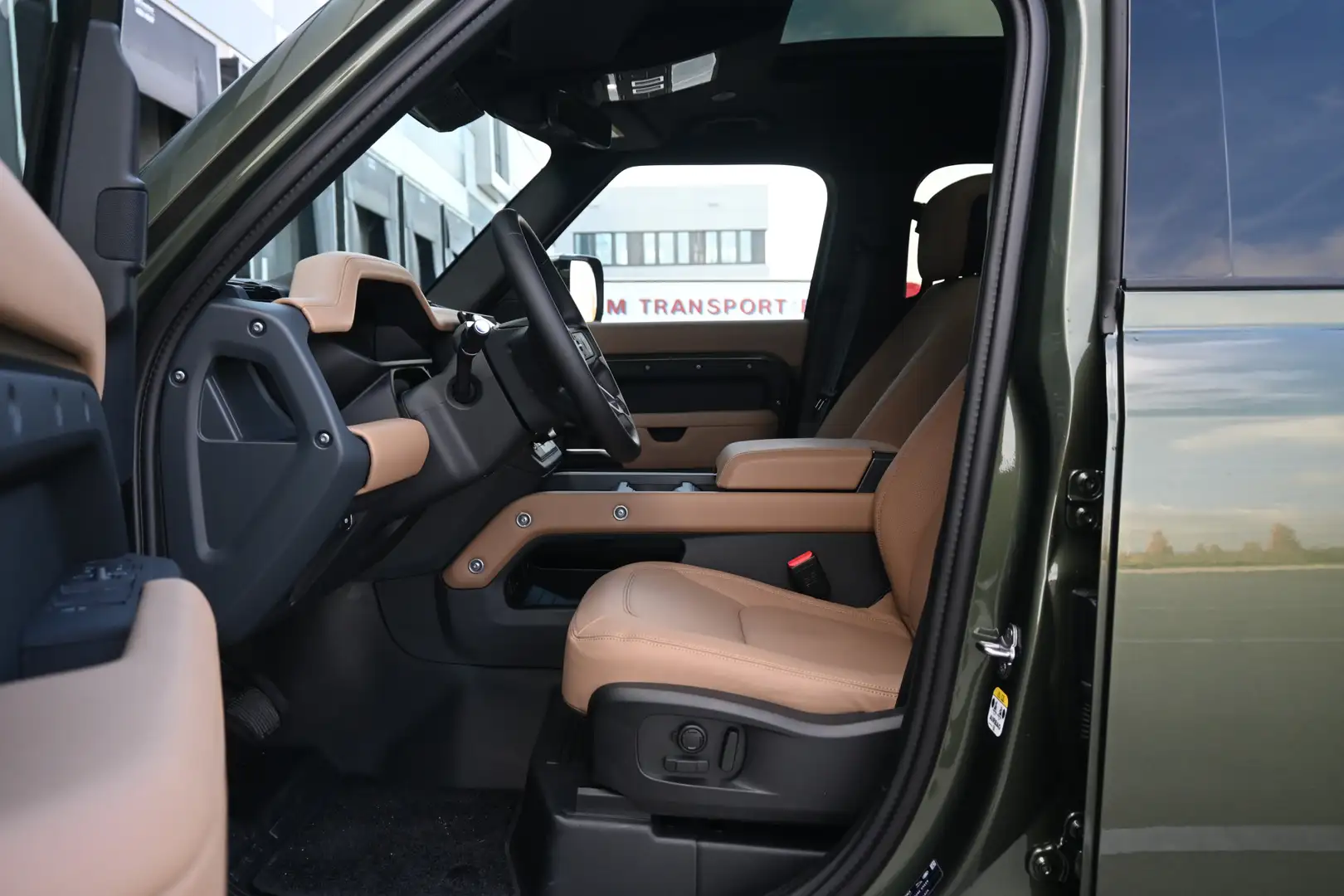 Land Rover Defender 110 2.0 P300e 110 X-Dynamic HSE Vert - 2