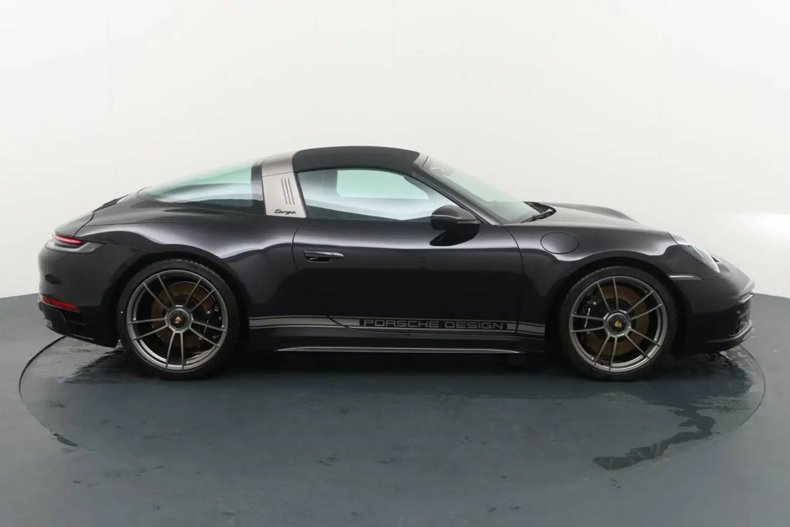 Porsche 911 Targa 4 GTS Edition 50 Years Porsche Design Noir - 1