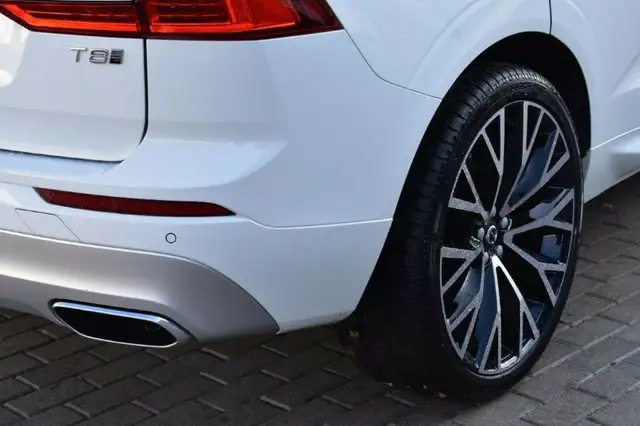 Volvo XC60 view 7
