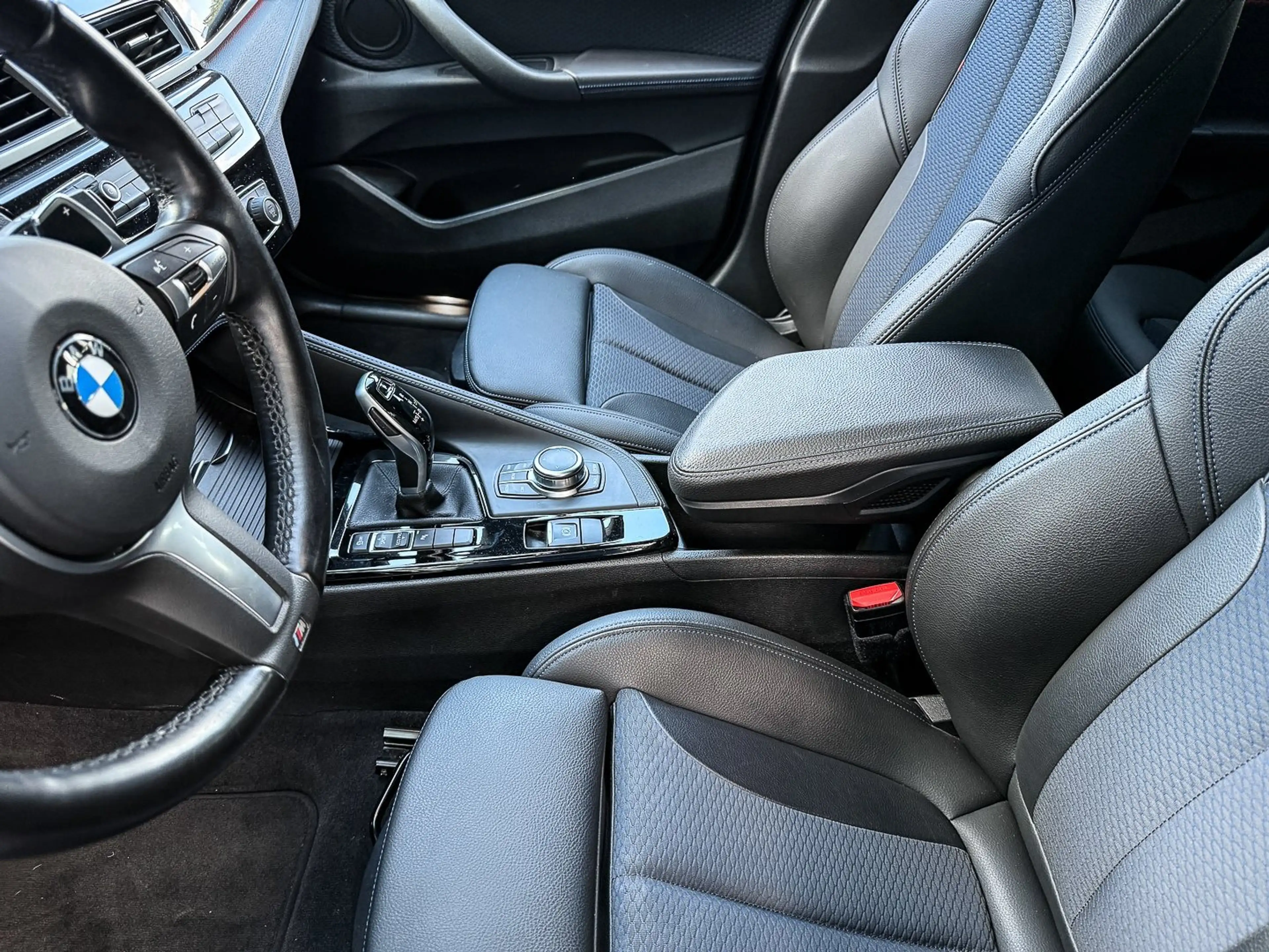 BMW X2 sDrive20i M Sport HUD+NAVI+LED+HIFI+DA+PDC+KLIMA — photo 15