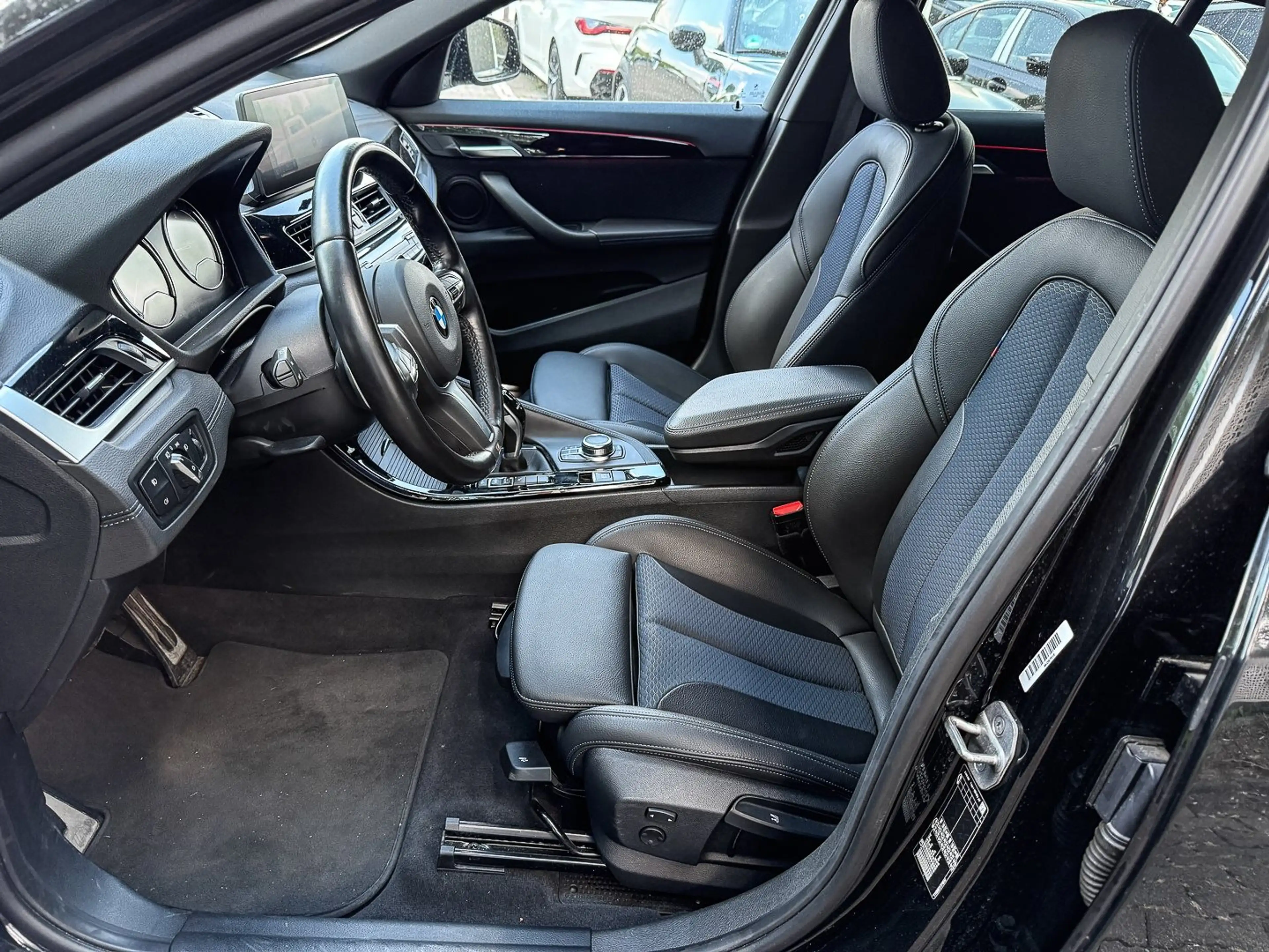 BMW X2 sDrive20i M Sport HUD+NAVI+LED+HIFI+DA+PDC+KLIMA — photo 14