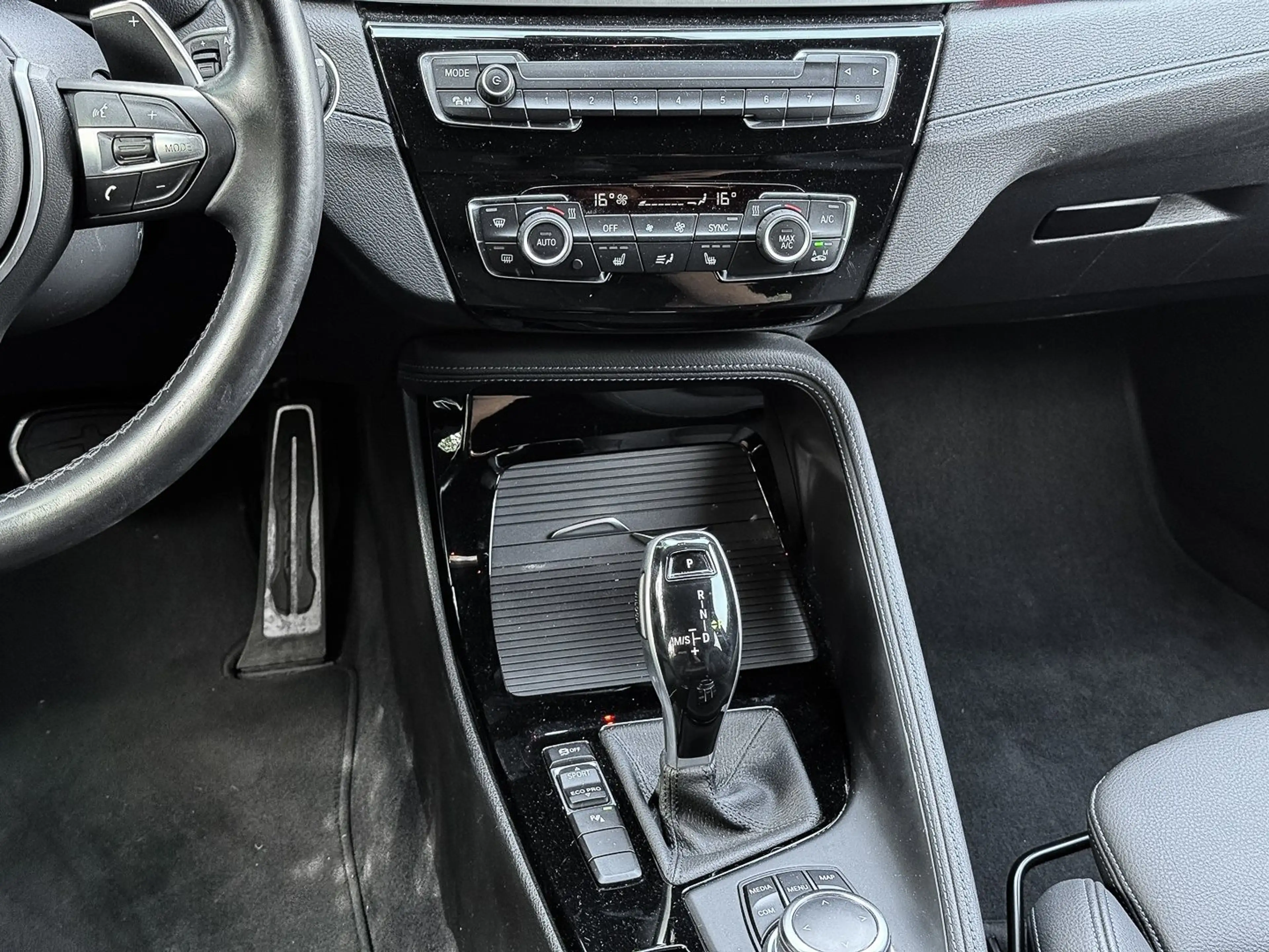 BMW X2 sDrive20i M Sport HUD+NAVI+LED+HIFI+DA+PDC+KLIMA — photo 11