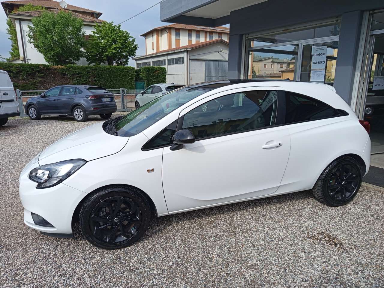 Opel Corsa Corsa V 2015 3p 1.2 b-Color