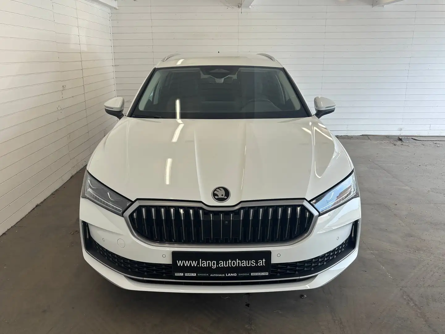Skoda Superb Selection TSI mHEV DSG Weiß - 2