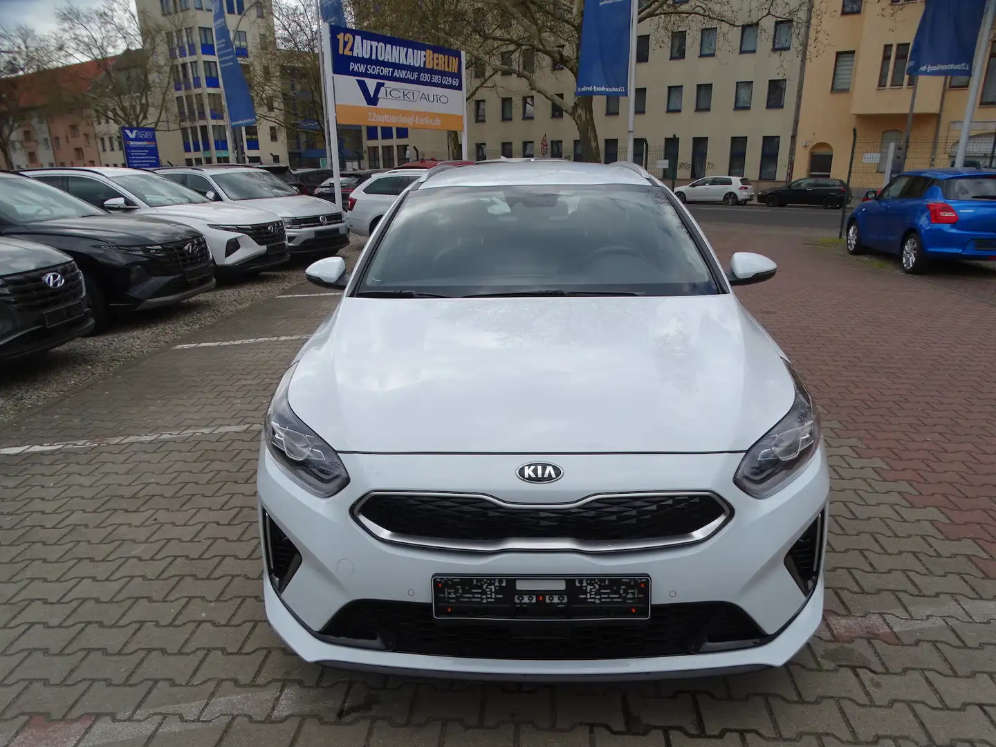 Kia Ceed SW / cee'd SW cee´d Sportswagon 1.6 Plug-in Hybrid Spirit Paket Weiß - 2