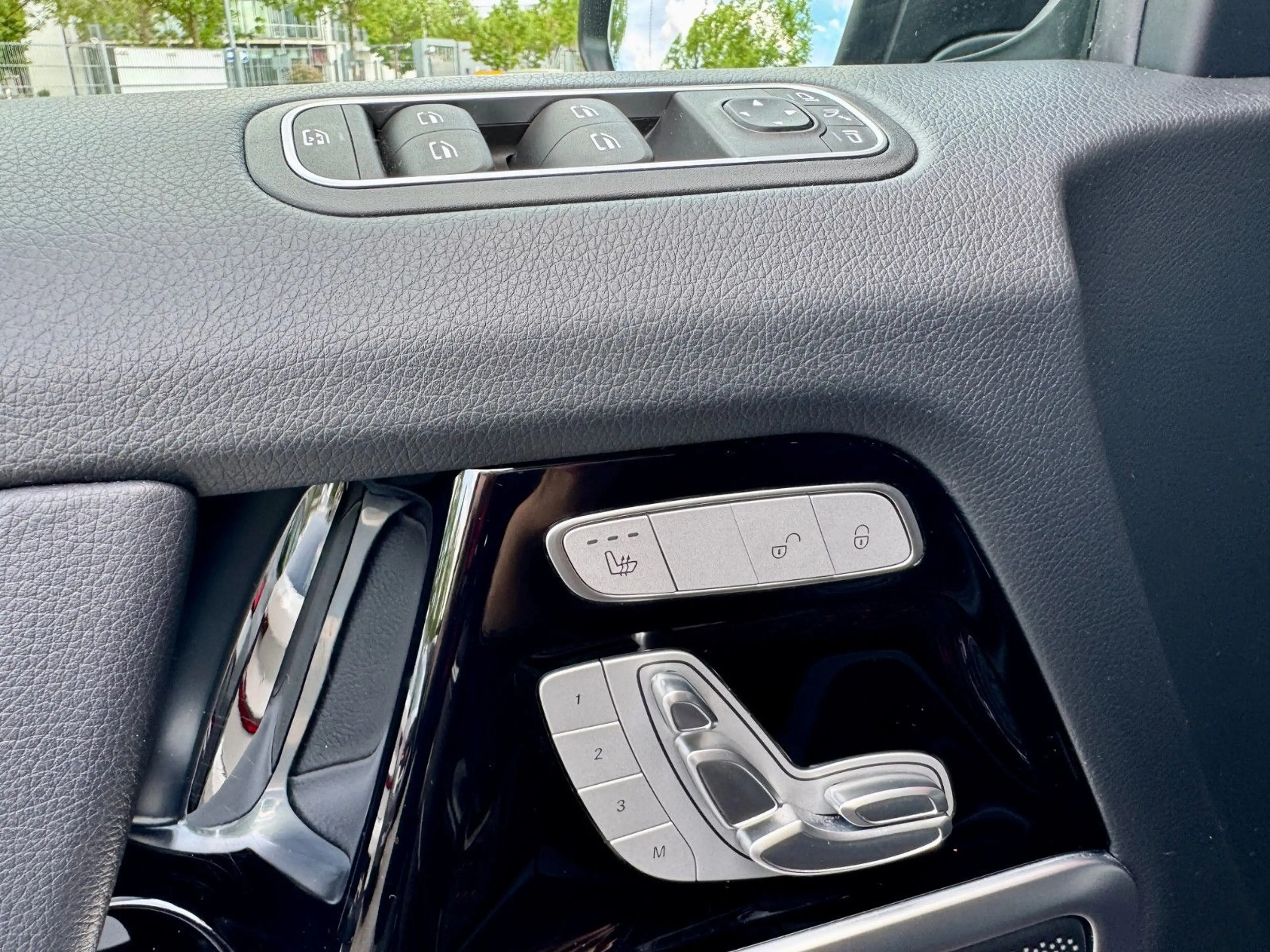 Mercedes-Benz G 400 d*AHK*MB-Garantie bis 07/2028*VAT* — photo 15