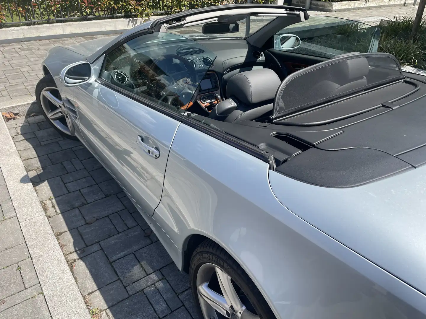 Mercedes-Benz SL 500 V8 - 2