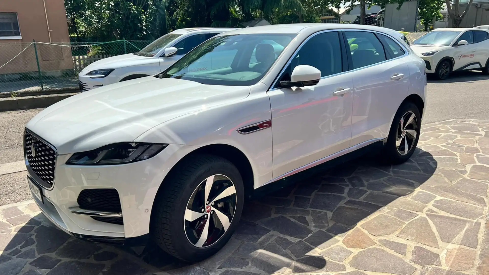 Jaguar F-Pace 2.0d i4 mhev SE awd 204cv auto - 1